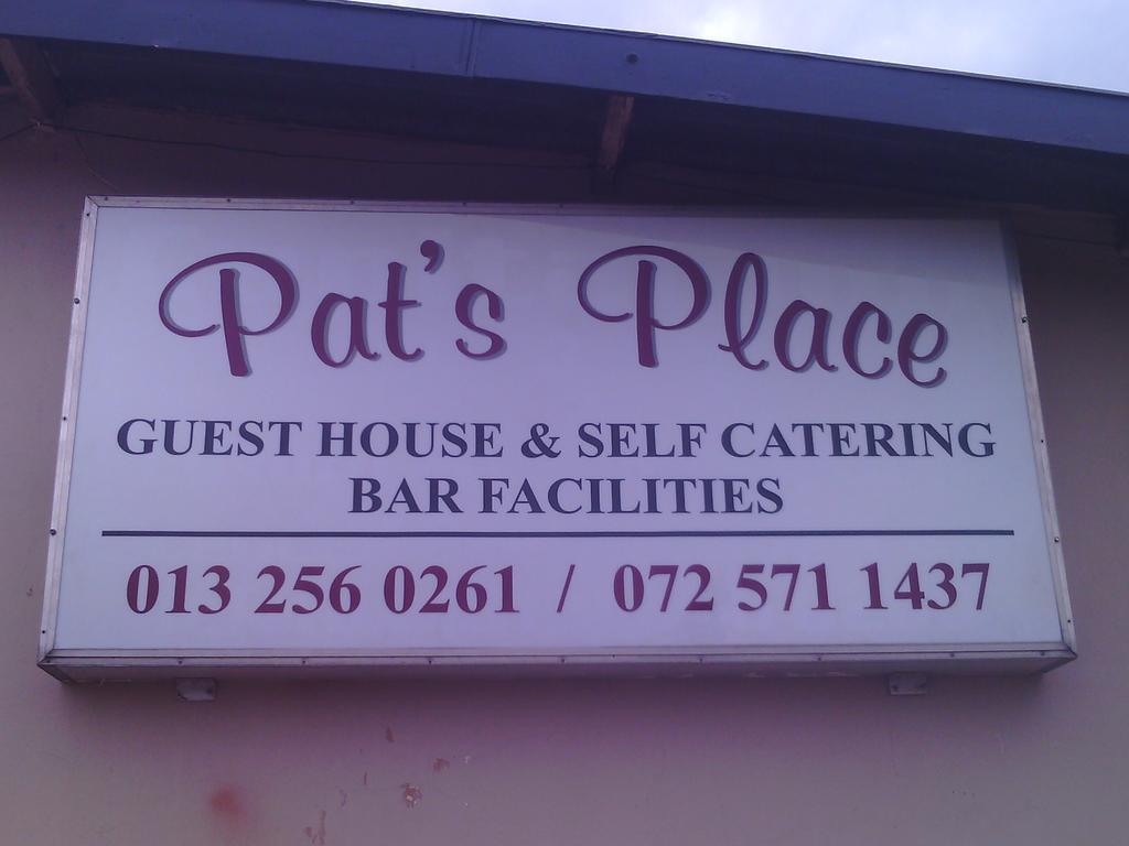 Pat'S Place Machadodorp Exterior foto